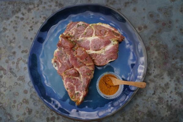 Karkówka marynowana w ziołach i przyprawach